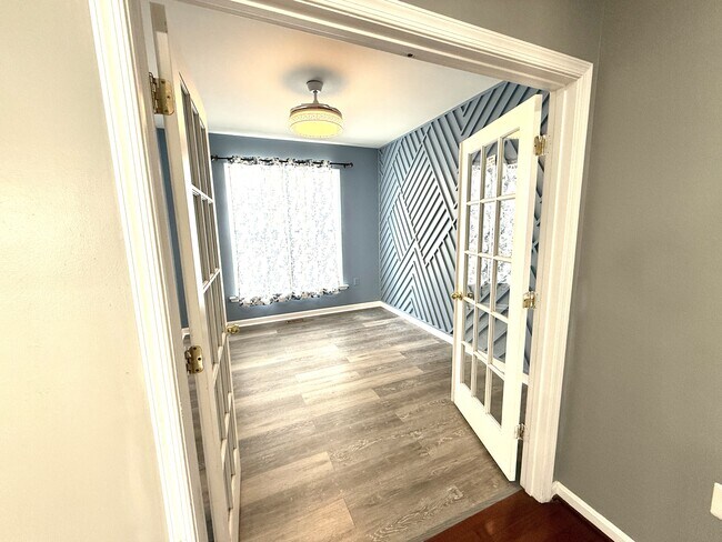 Foto del edificio - 9709 Byward Blvd