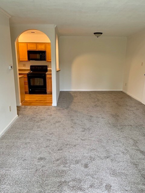 Living Room/Dinning Room (1) - 5802 Torington Dr