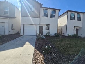 Building Photo - 1069 Buena Vis Ln