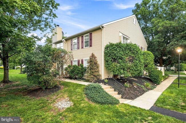 Foto del edificio - 51 Meadow Ln