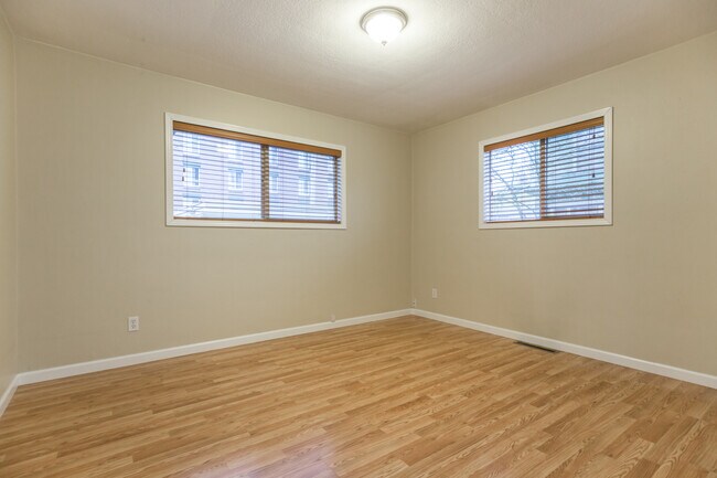 bedroom 1 - 5703 N Commercial Ave