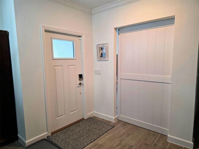 Foto del edificio - 16890 Forge Surf St