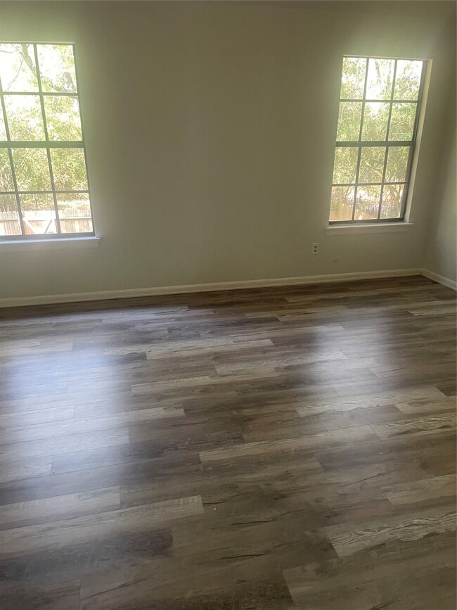 Building Photo - 43 N Pathfinders Cir