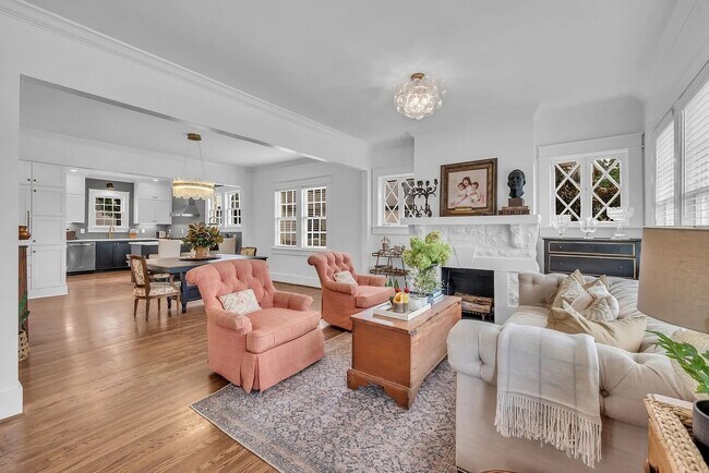 Foto del edificio - 1514 Sweetbriar Ave