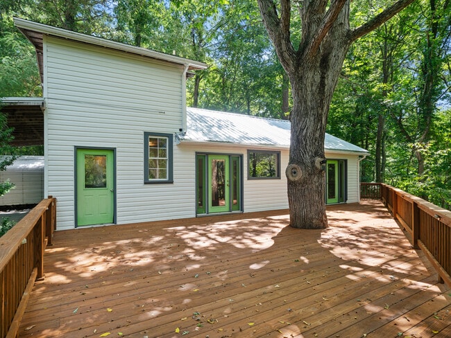 Building Photo - 1896 Highway 80 S Building Photo - 1896 Highway 80 S