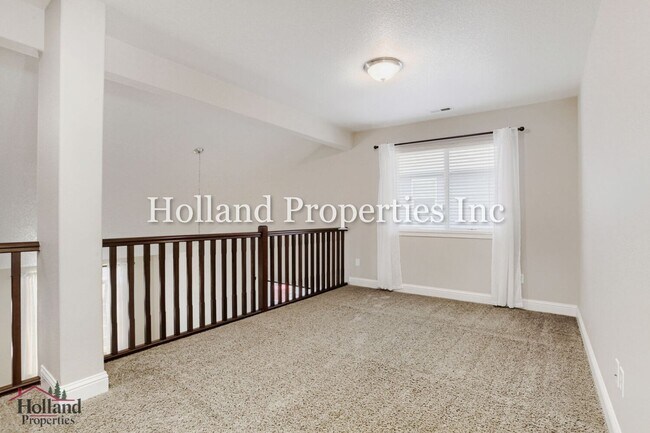 Building Photo - 21569 SW Susan Ln