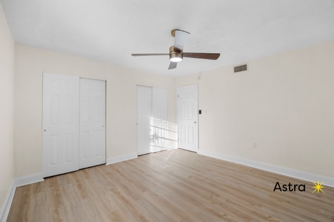 Foto del edificio - 3111 W Horatio St