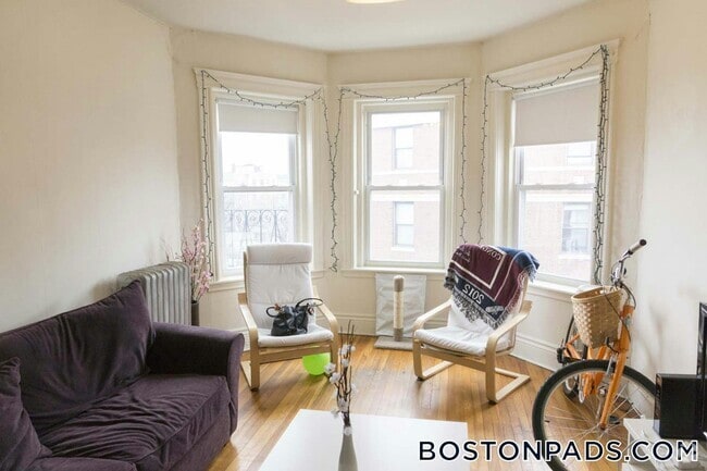 Building Photo - 1334 Commonwealth Avenue