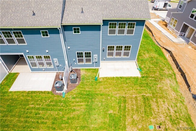 Building Photo - 18349 Palisades Ct