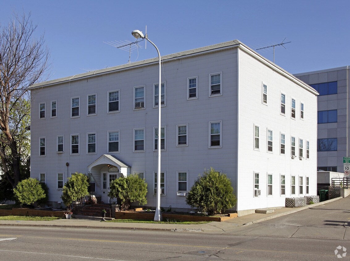 Lakeview Apartments Apartments in Buffalo, MN
