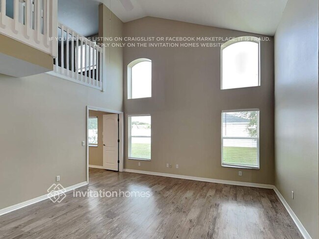 Building Photo - 916 Cristelle Jean Dr