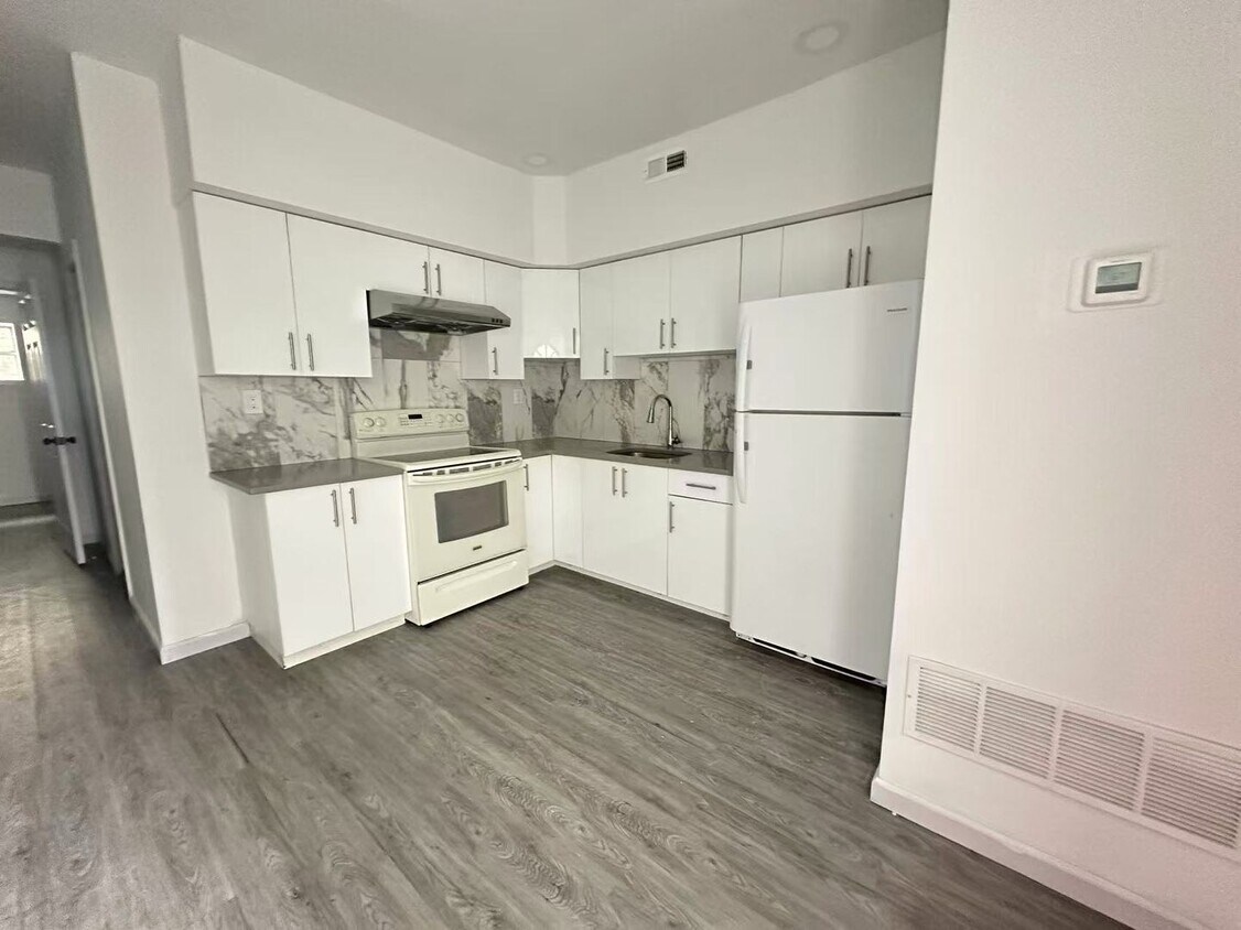 Foto principal - 915 Washington Ave