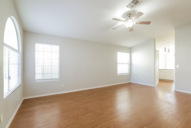 Building Photo - 8341 Pendragon Cir