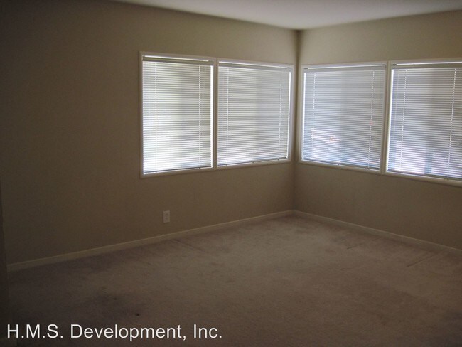 Foto del edificio - 466-476 E El Camino Real