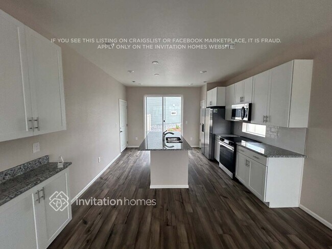 Building Photo - 3366 Pearwood Dr