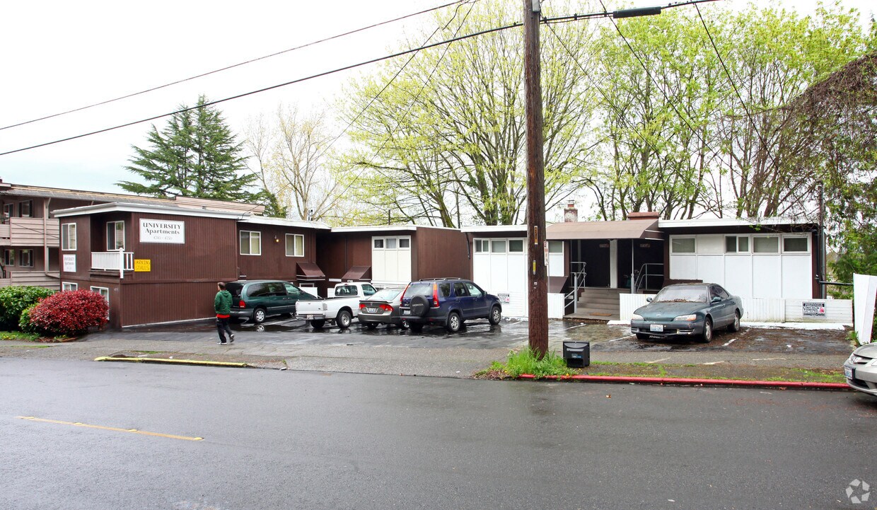 Foto del edificio - 4740-4750 N.E. 22nd Ave