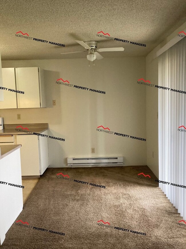 Interior Photo - r45a Laurel Court Apts.