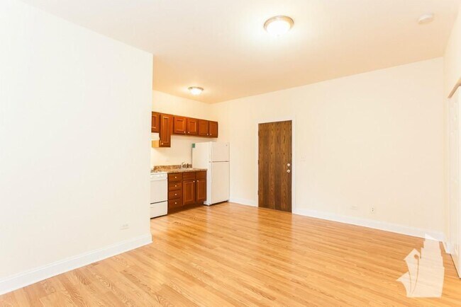 Foto del edificio - 2600 N Kimball Ave