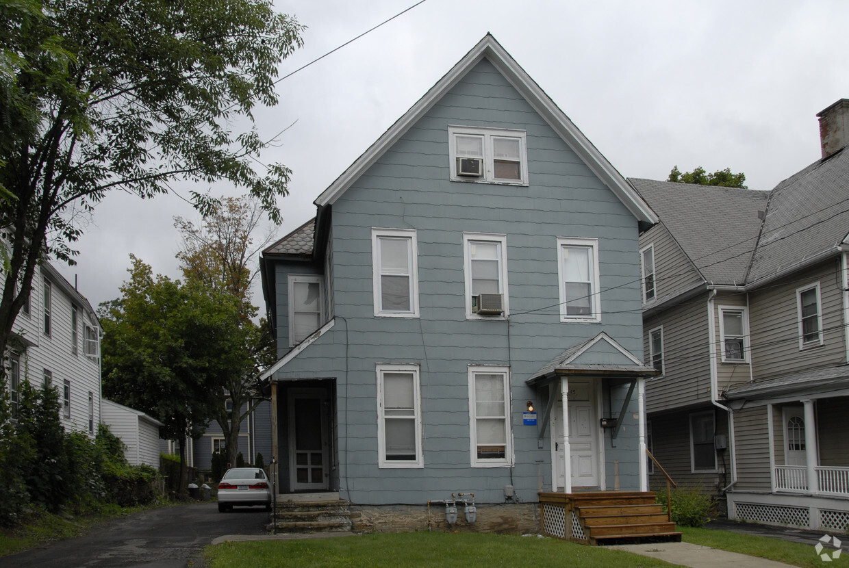 Primary Photo - 45 Chestnut St