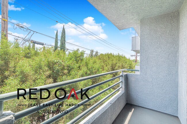 Foto del edificio - 3540 Fletcher Dr