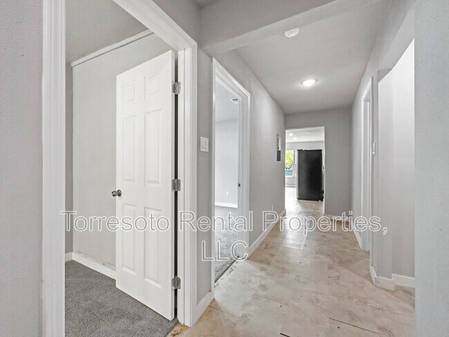 Foto del edificio - 1606 W Wildwood Dr