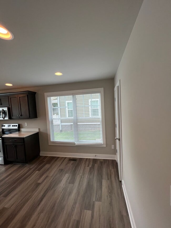 Foto del edificio - Topper Heights