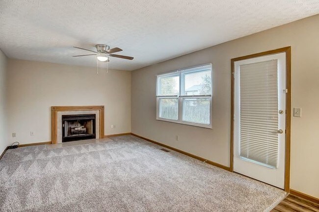 Foto del edificio - 4 Bedroom House Near Polaris!