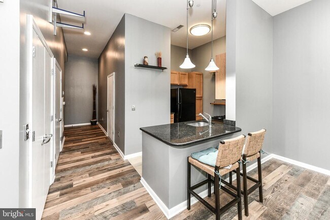 Building Photo - 355 I St SW