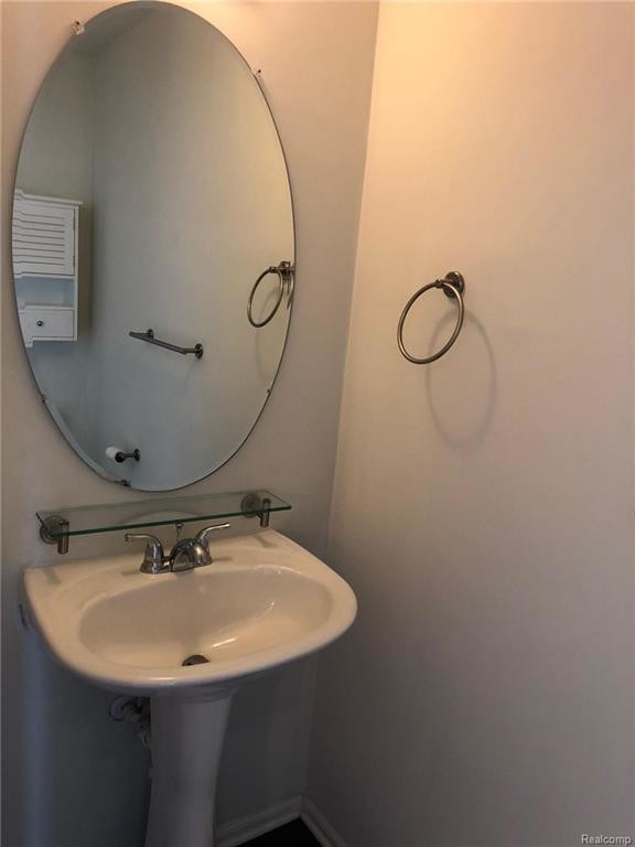 Foto del edificio - 1534 Devon Ln