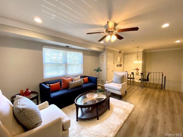 Building Photo - 462 Lake Pointe Dr