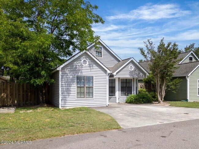 Building Photo - Like new home for rent - Completely renova...