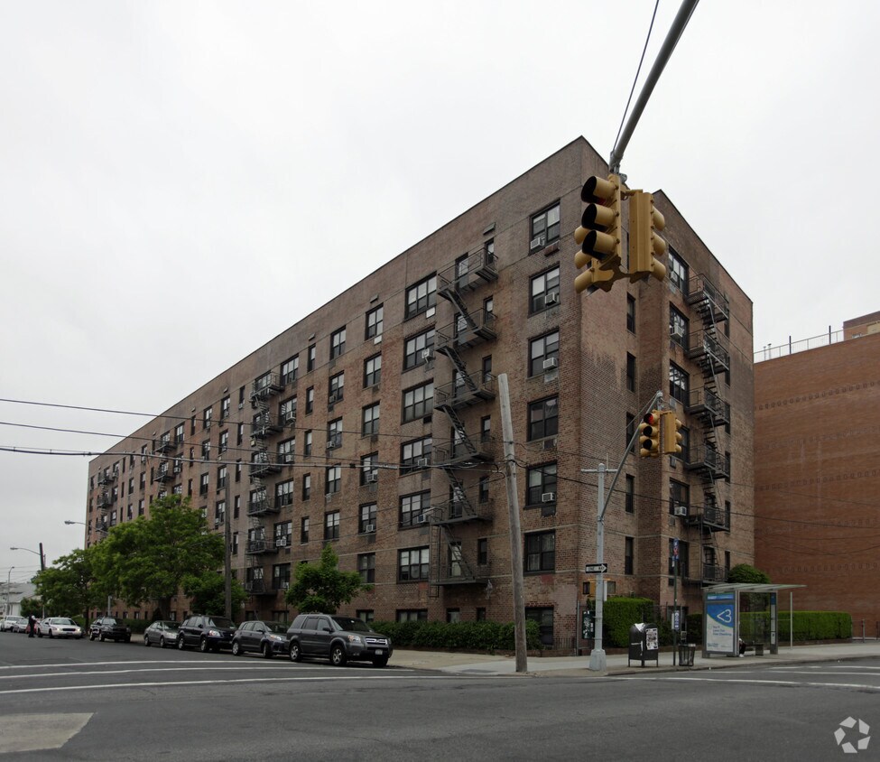 Foto del edificio - The HighLawn