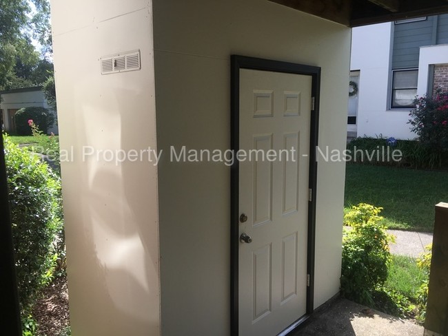 Foto del edificio - 940 Gale Ln