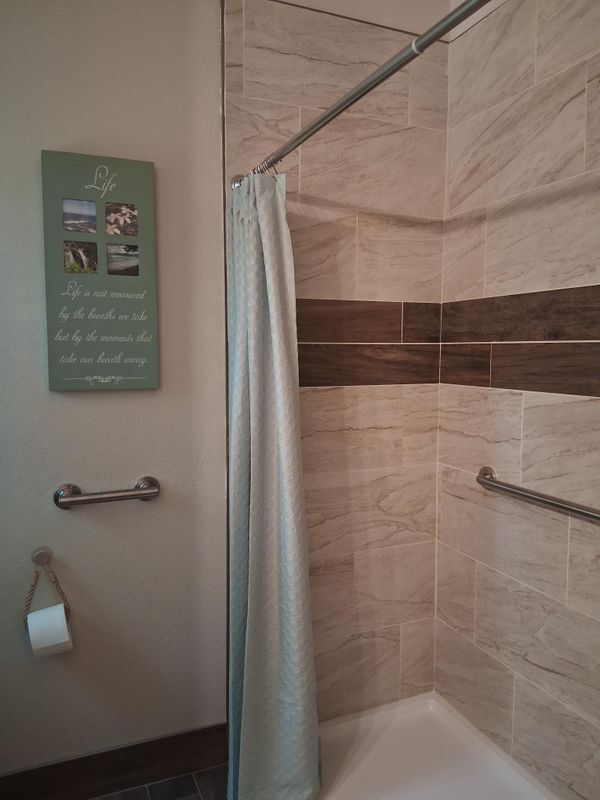 Foto del edificio - 3208 Sunrise Ct