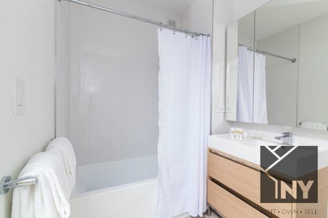 Building Photo - 1 bedroom in NEW YORK NY 10038