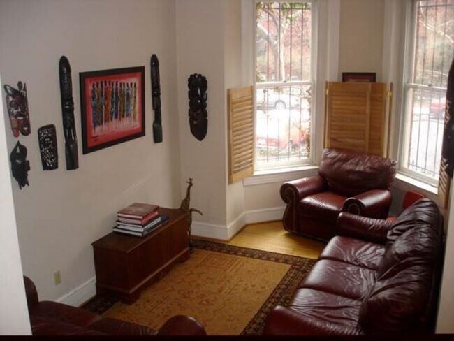 Foto del edificio - 108 Tennessee Ave NE