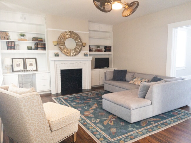 Foto del edificio - 302 Durden St