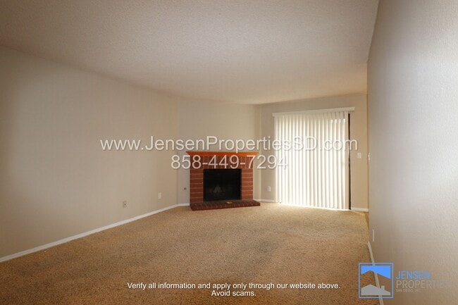 Foto del edificio - CHARMING 2BR/2BA CONDO W/ GARAGE