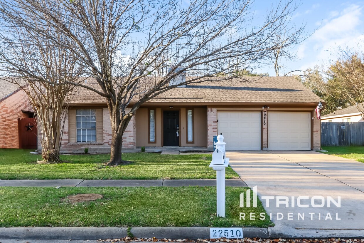 Foto principal - 22510 Braken Carter Ln