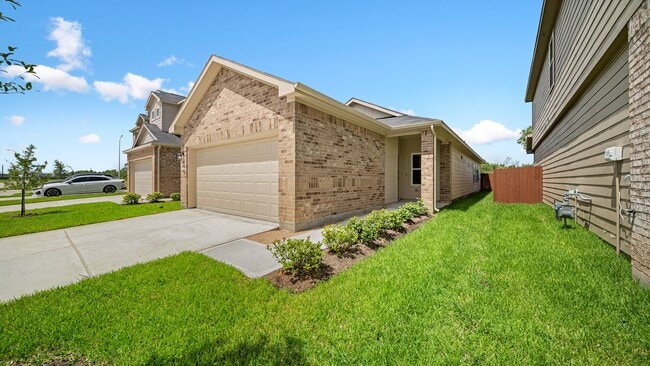 Building Photo - 5120 Tuhaye Dr