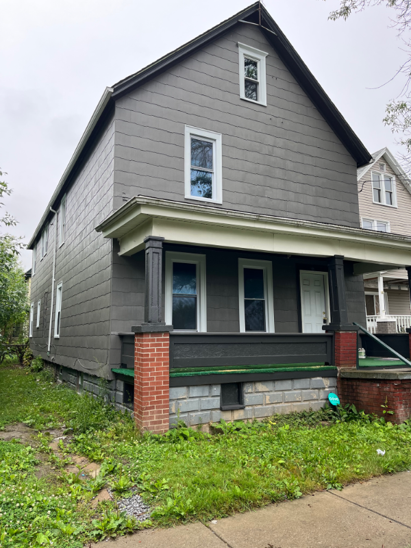 Primary Photo - 1533 Pierce Ave