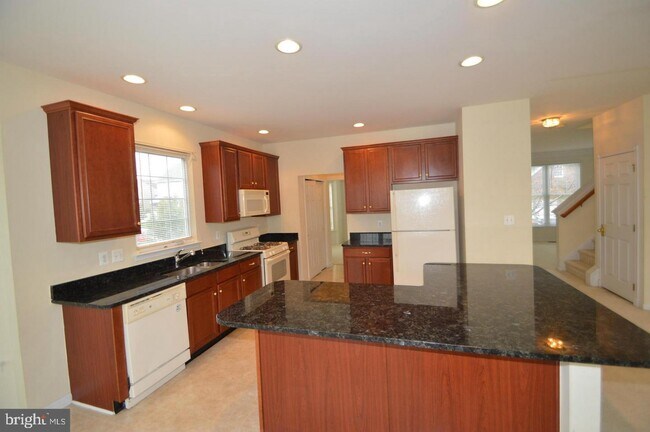 Building Photo - 42555 Pelican Dr