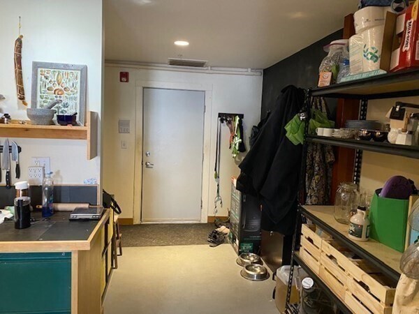 Building Photo - 91 Harvey St