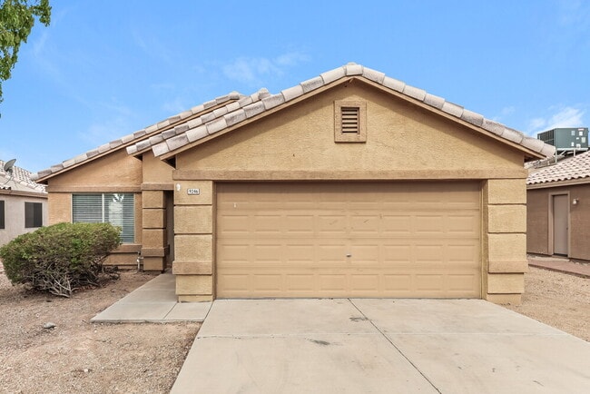 Building Photo - 9246 N 86th Ave