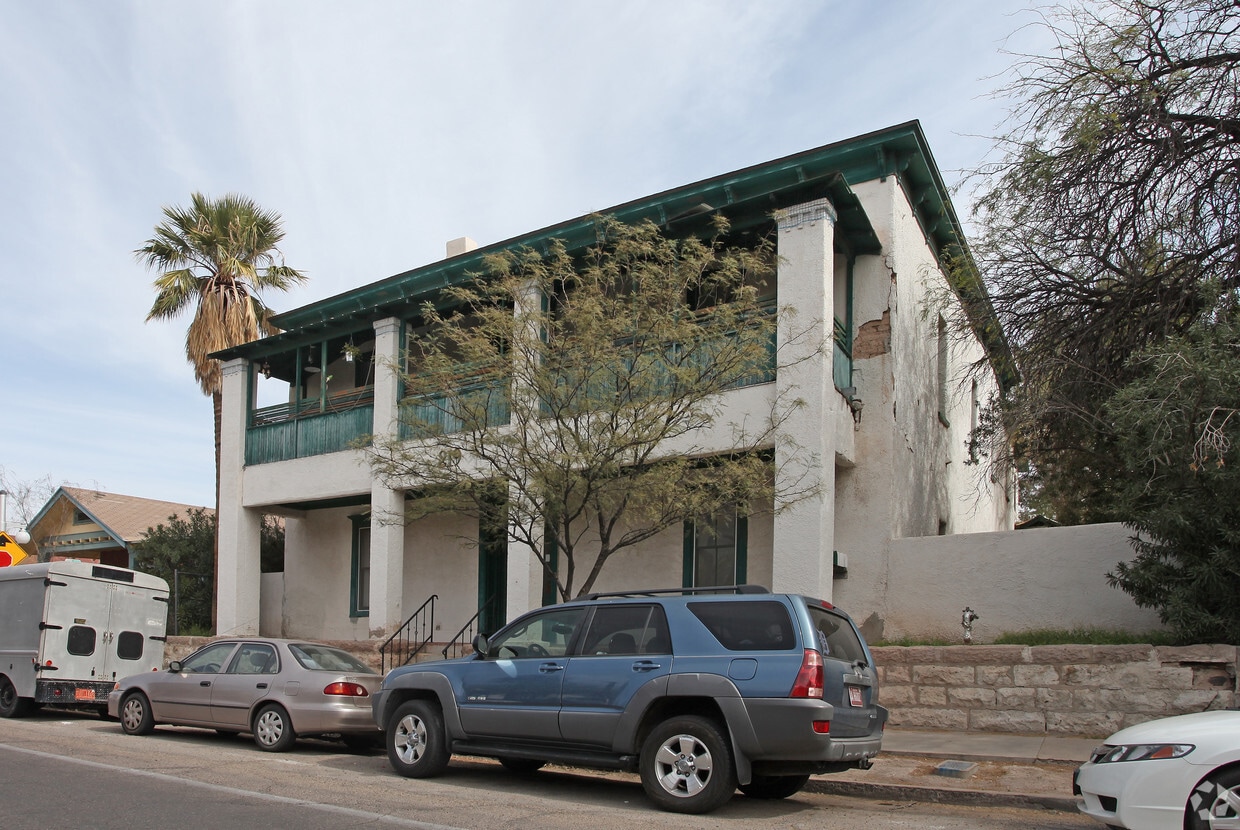 Building Photo - 219 S 4th Ave