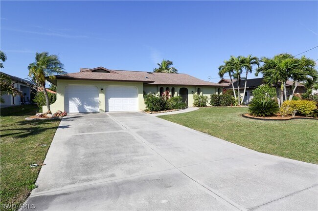 Building Photo - 5024 SW 11th Pl