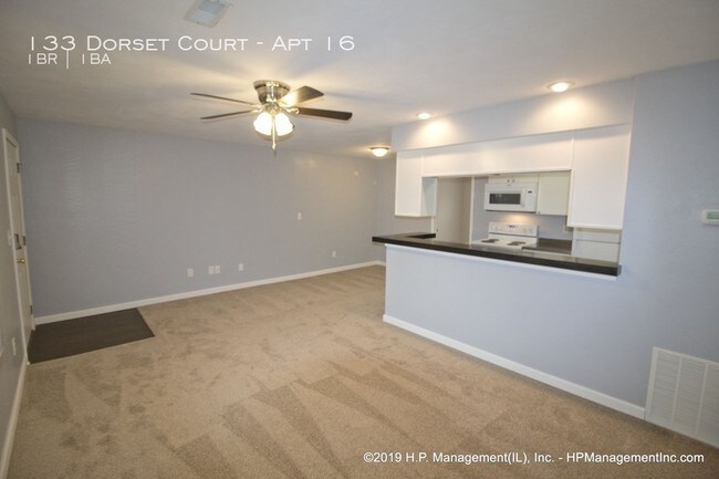 Foto del edificio - Hickory Grove 133 One Bedroom Third Floor