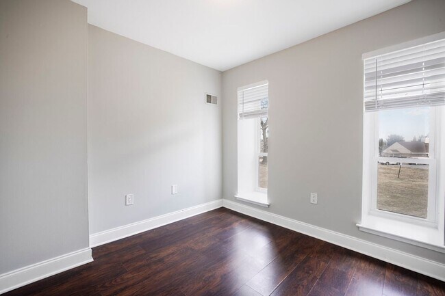 Foto del edificio - 3216 Spartan Rd