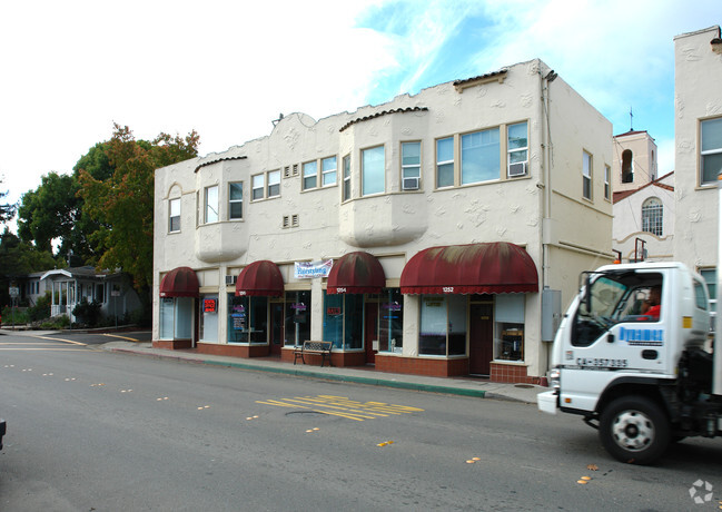 Building Photo - Casa Adobe Apartments