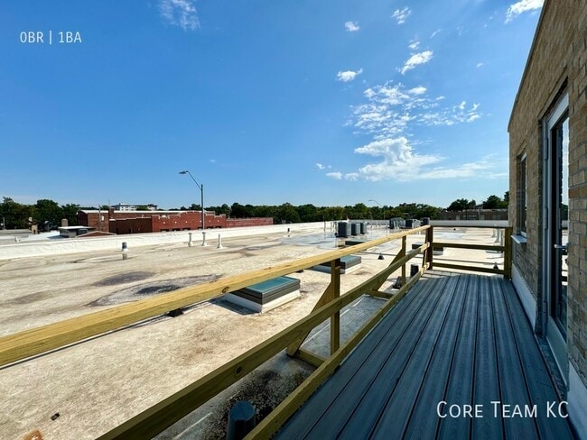 Foto del edificio - 3100 Gillham Plaza